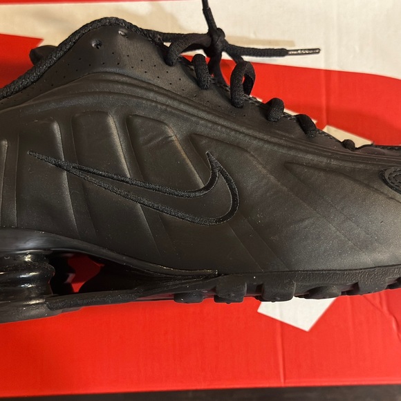 Nike Shox R4 - Picture 5 of 13